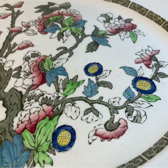 Indian Tree (Green Key, Cream-Off White)
by JOHNSON BROTHERS
Length: 14 1/8 in - Picture 4 of 11